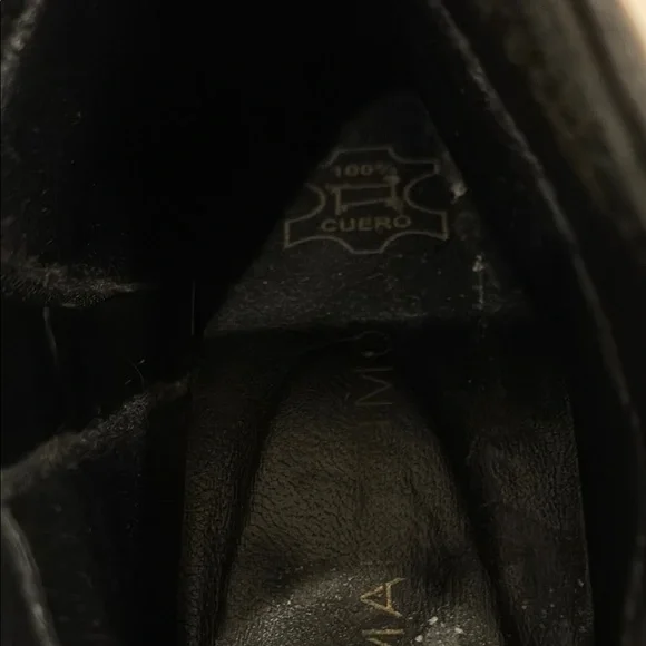 Black leather Ankle Boots with Minimalist Design sz 5 - Picture 10 of 15